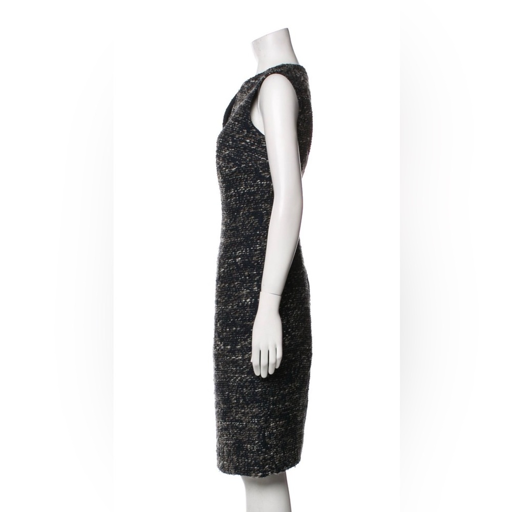 $1250 Akris Punto Black Bouclé Tweed Sheath Dress Sleeveless V-Neck Size US 12 - Picture 3 of 10